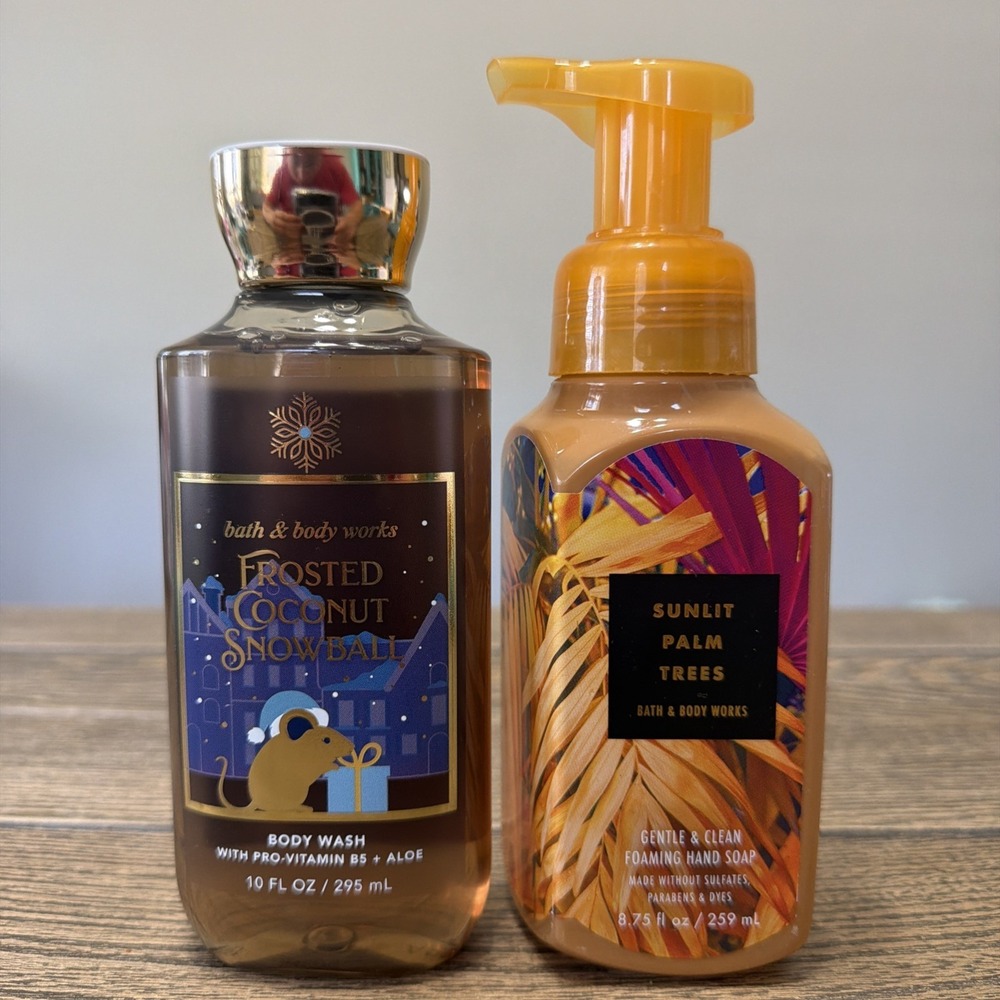 Bath & Body Works Frosted Coconut Snowball Body Wash & Sunlit Palm Tree Soap Lot